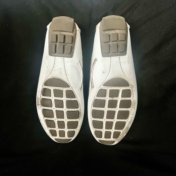 Clark’s white driving shoes - Picture 4 of 6